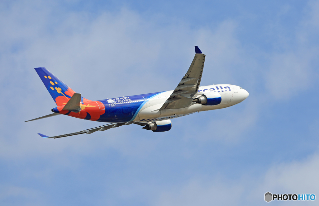 Takeoff Air Calin A330-202 F-OHSD