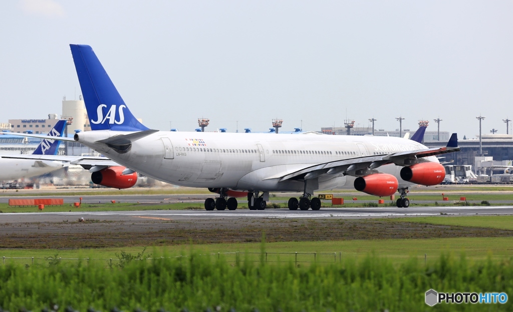 SAS A340-313 出発　