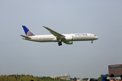 United 787-9 N27957