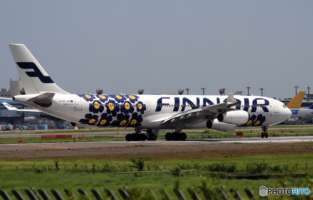 FINNAIR　A340-313マリメッコ ウニッコ　OH-LQD