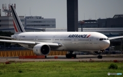 Air France 777-328 出発　