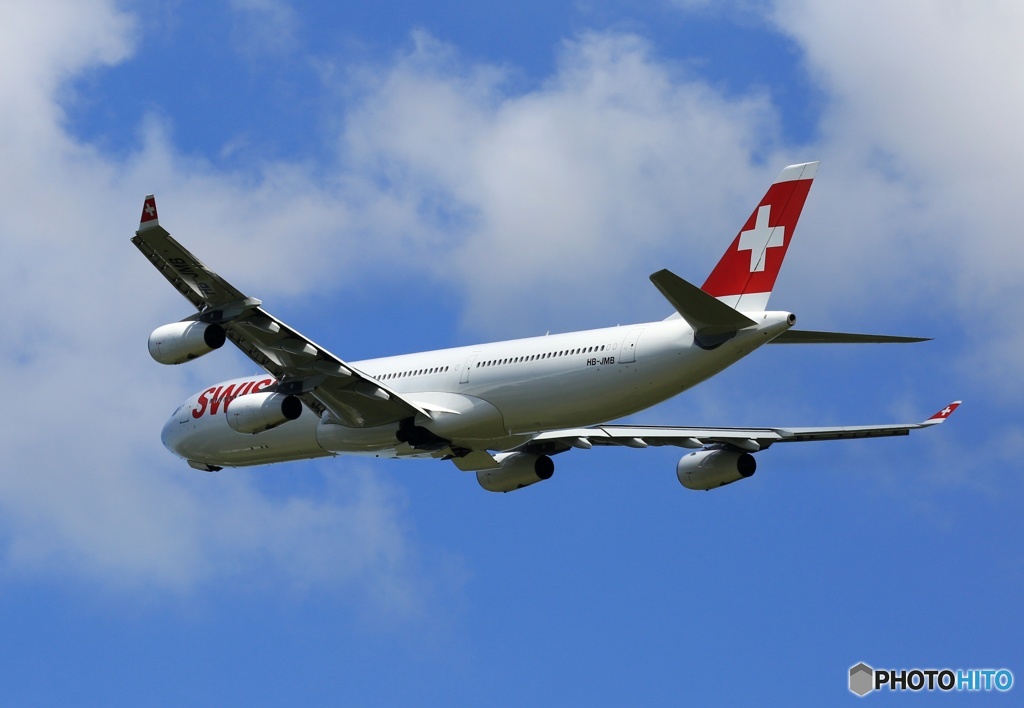 離陸 SWISS A340-313 HB-JMB