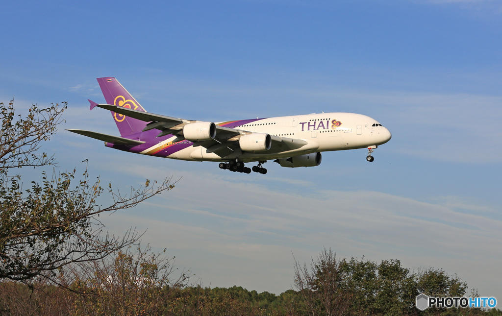 着陸 THAI A380-841 HS-TUD