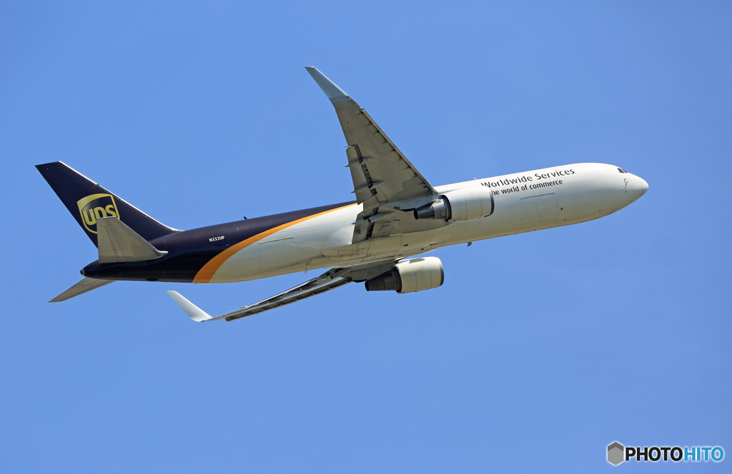 UPS 767-34AF N332UP 離陸 