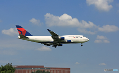 着陸DELTA 747-400 N662US/ジャンボ保存委員会