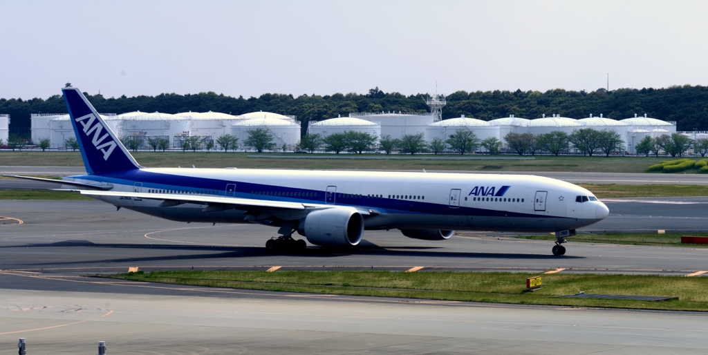 ANA 777-300ER