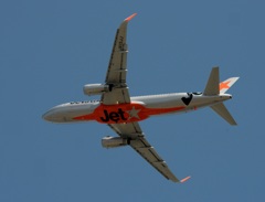 JetStar A320-200  飛び立ち