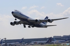 NCA 747-8KZF ジャンボ機 飛び立ち　