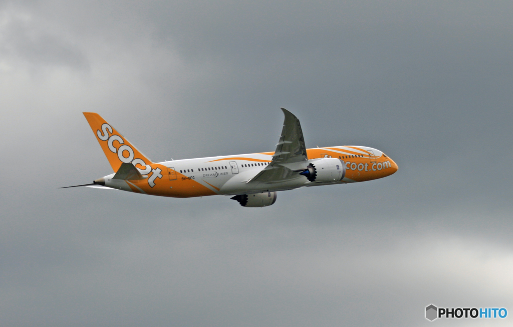 ☁と、scoot 787-9 9V-OFG
