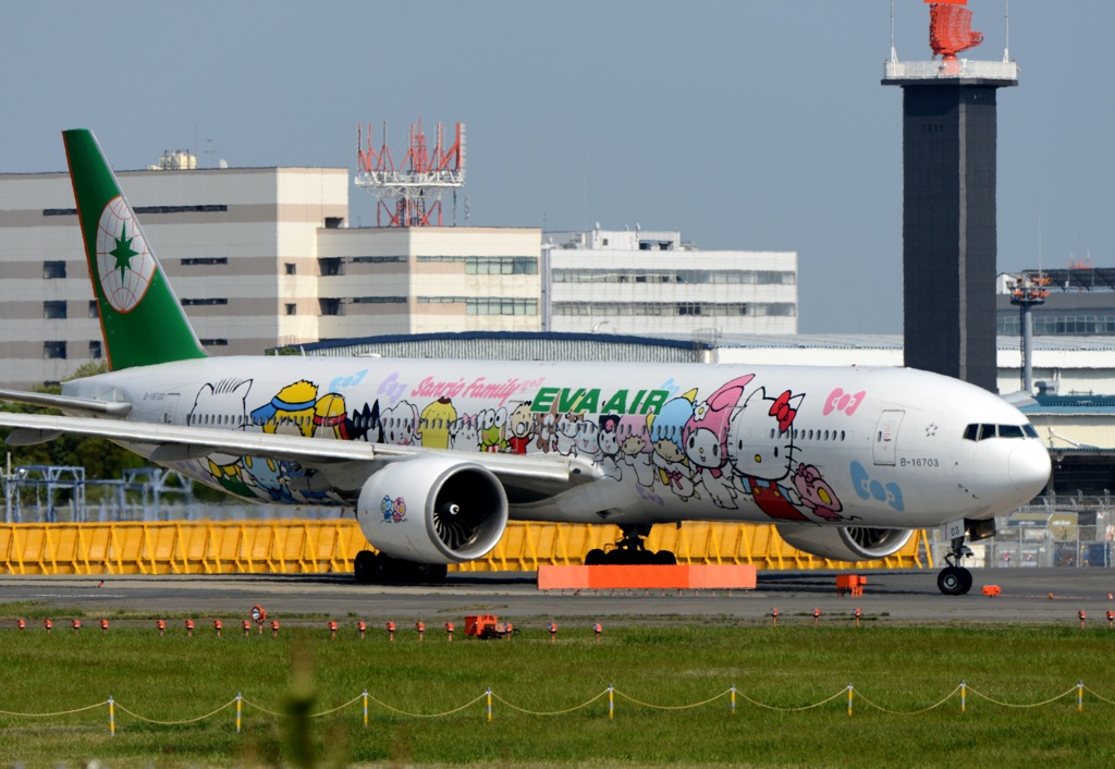 Sanrio Family hand in hand(EVA) 離陸　