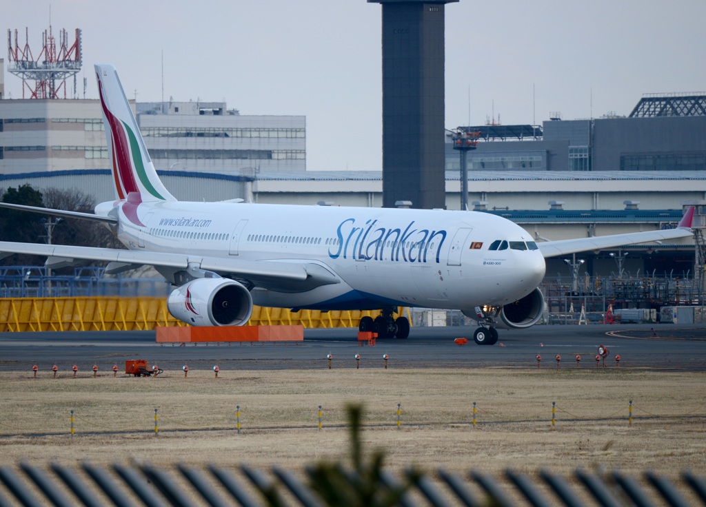 SriLankan A330-343 出発
