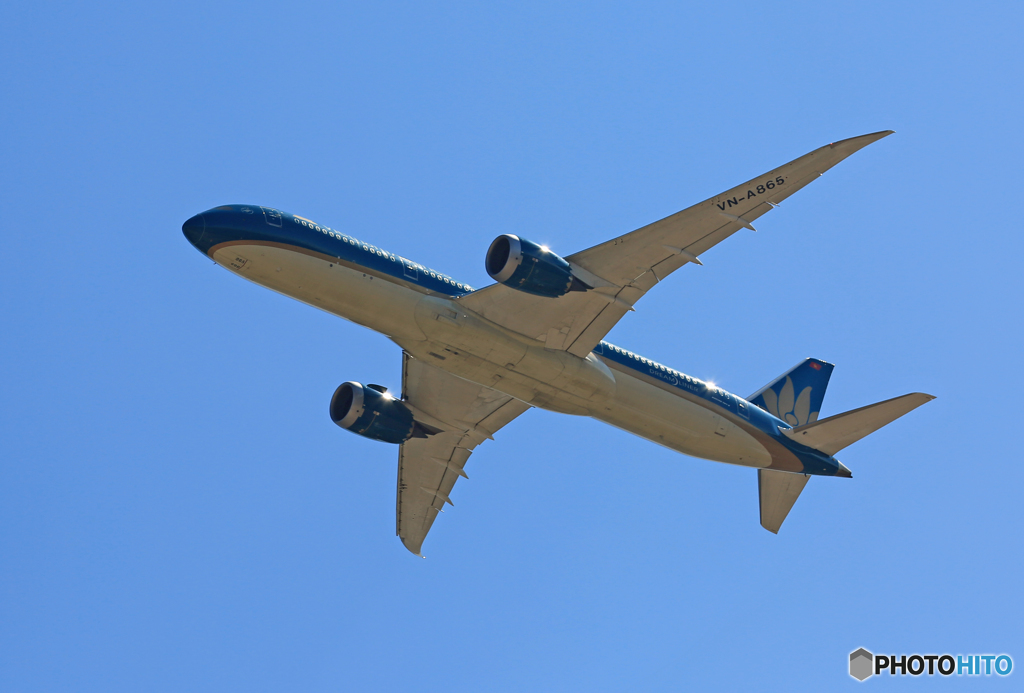 「良い空～」 Vietnam 787-9 VN-A866離陸