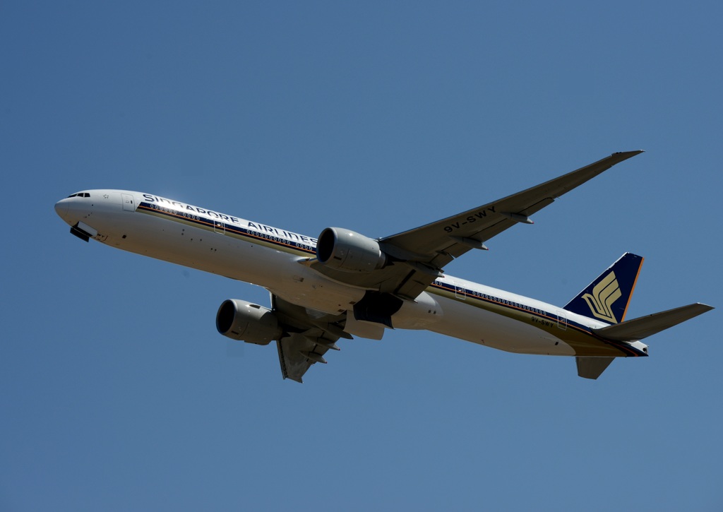 SINGAPORE 777-312 出発