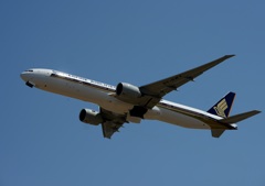 SINGAPORE 777-312 出発