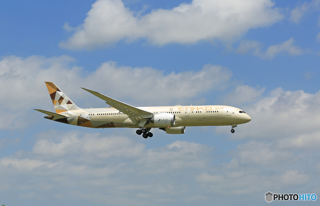 「青い空」が一番 Etihad 787-9 A6-BLE ハイ到着