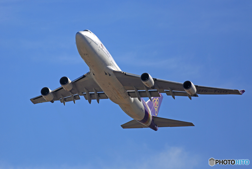 Thai  747-400 HS-TGO 出発　