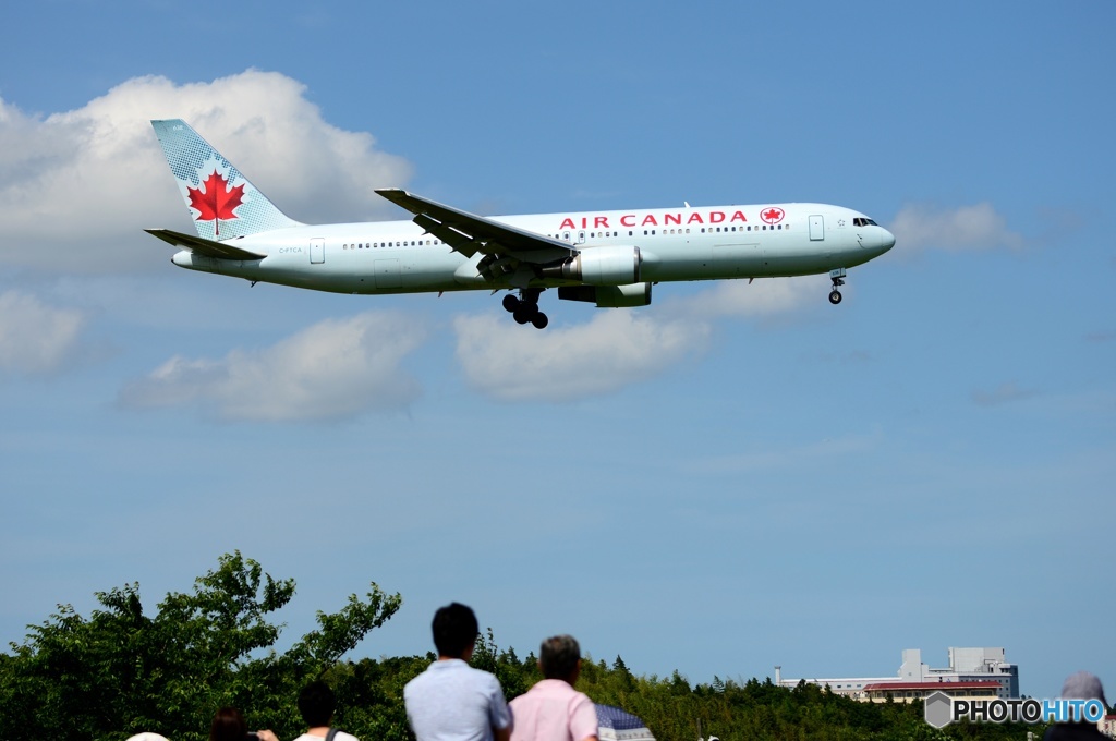 AIR CANADA 767-375 到着　