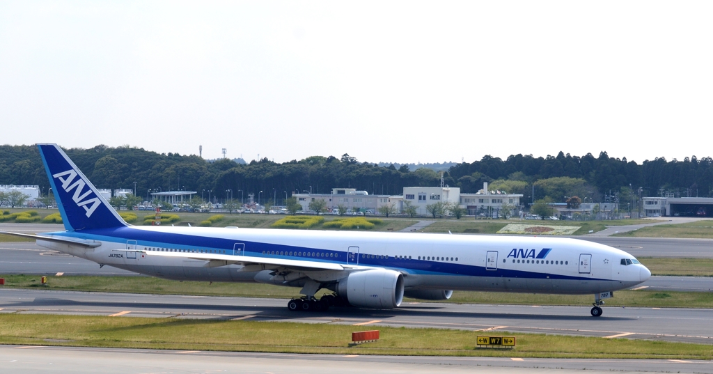 出発（98）ANA 777-300ER 　　