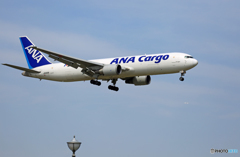 到着 ANA Cargo 767-381 JA603A