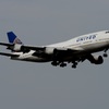 着陸 UNITED 747-400