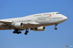 離陸　ASIANA 747-400 HL7421