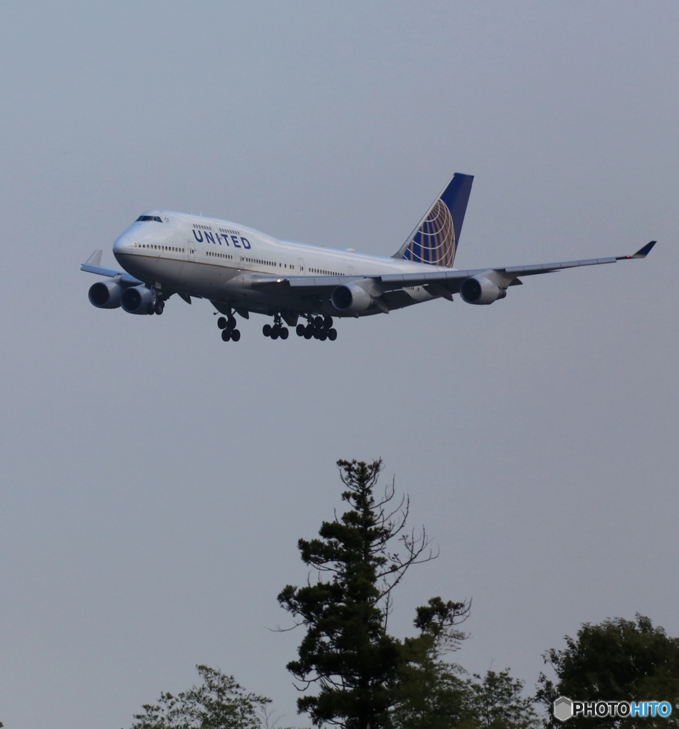 着陸 UNITED 747-400 N179UA