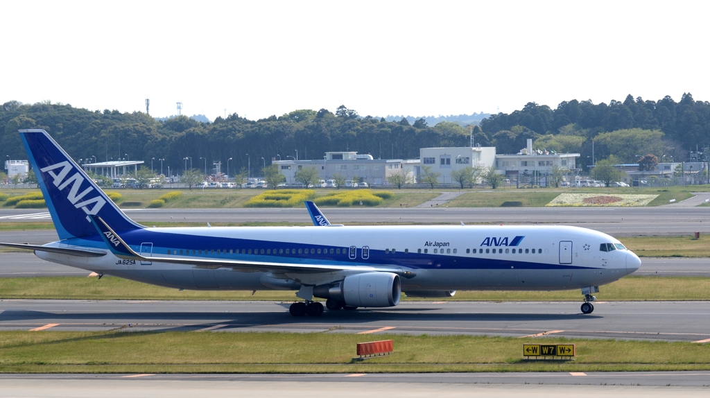 出発（118）ANA 767-300ER 　　