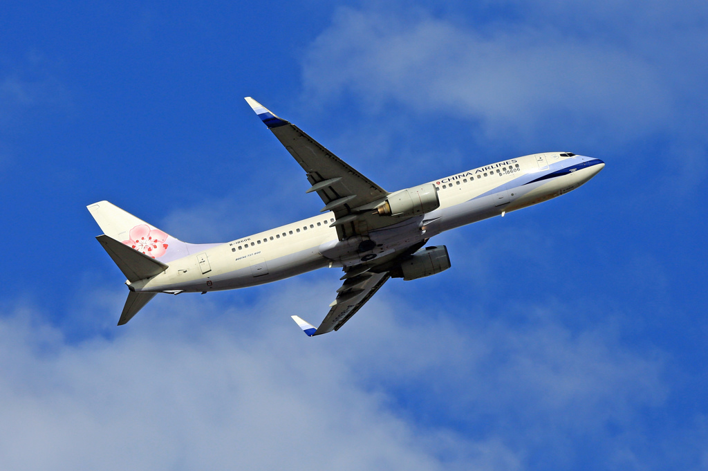 China 737-809 B-18606 飛び立ち　