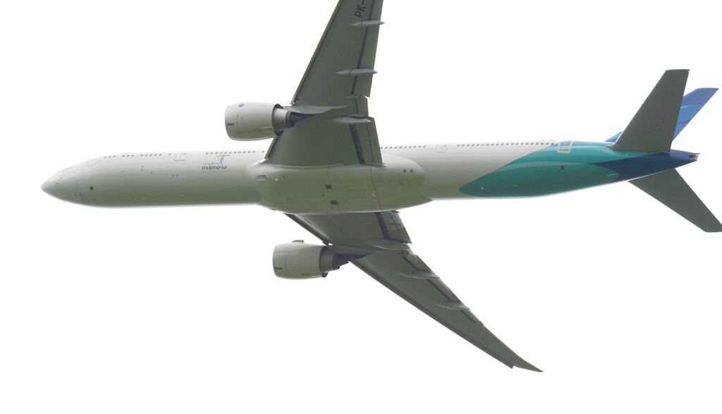 飛び立ち（154）Garuda Indonesia  777[b]　