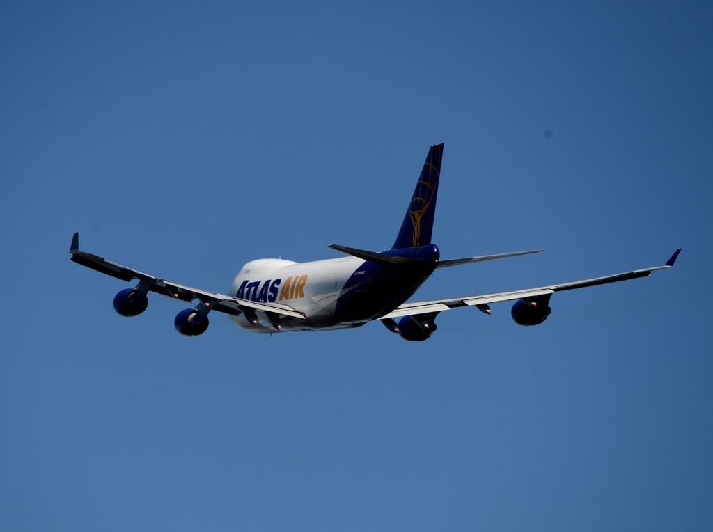 出発 ATLAS AIR 747-47UF