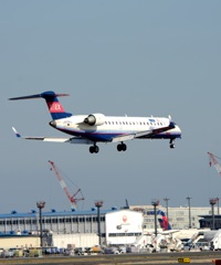 IBEX Bombardier CRJ-700 着陸 