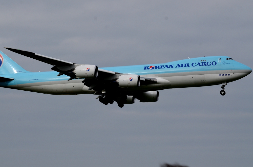 着陸（34-1）Korean Cargo 747-8F [a]