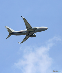 飛び立ち Boeing 737-7BC N835BA