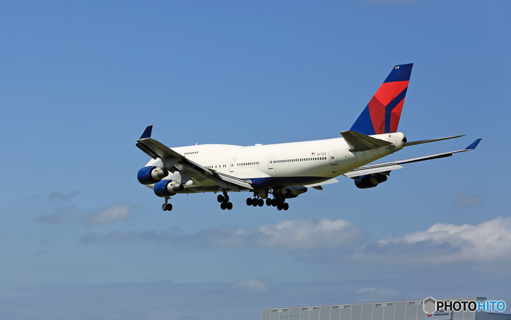 「青い空」DELTA 747-400 N670US/ジャンボ保存委員会