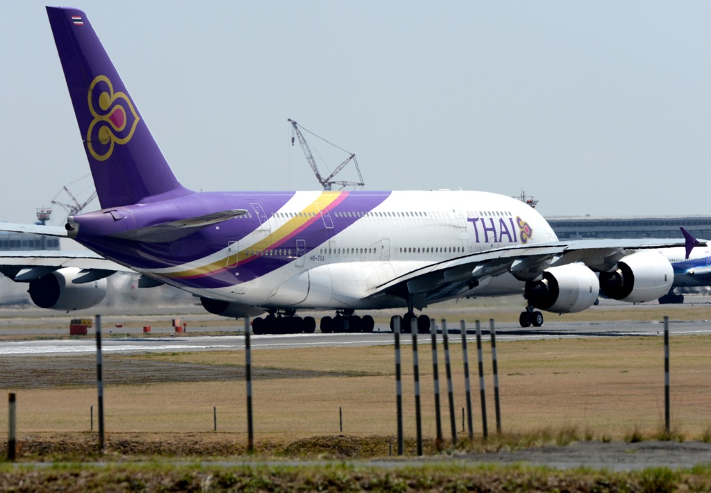 Thai A380-841 飛び立ち