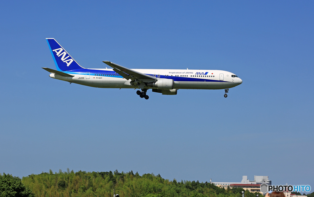 到着 ANA 767-381JA615A