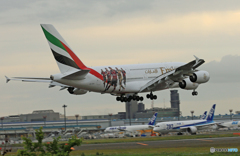 Oh 「人気」ですね!Emirates ✈ACミラン機 Oh 「人気」ですね!Emirates ✈ACミラン機