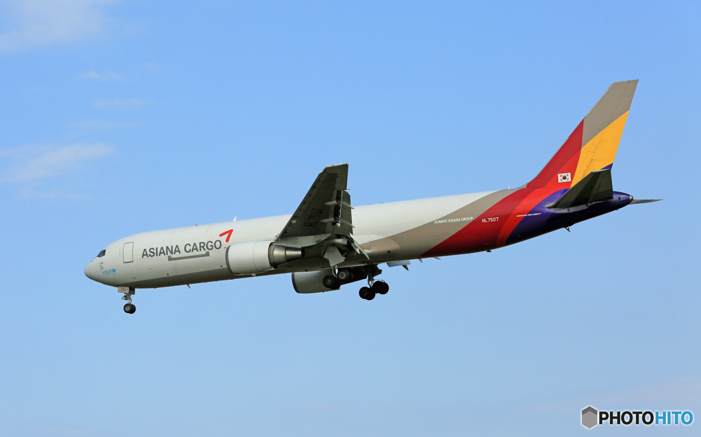「空色」 ASIANA Cargo 767-38EF HL7507