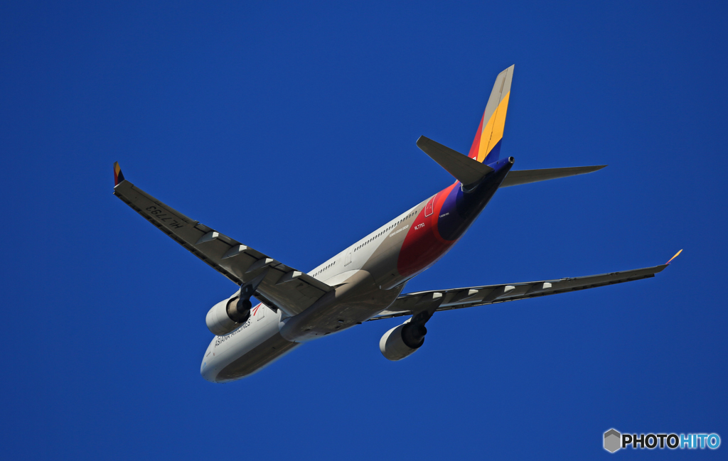 「良い天気」 ASIANA A330-323 HL7793☀
