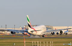 ☀「青い空」が一番エミレーツ航空 A380-861 A6-EUJ Landing