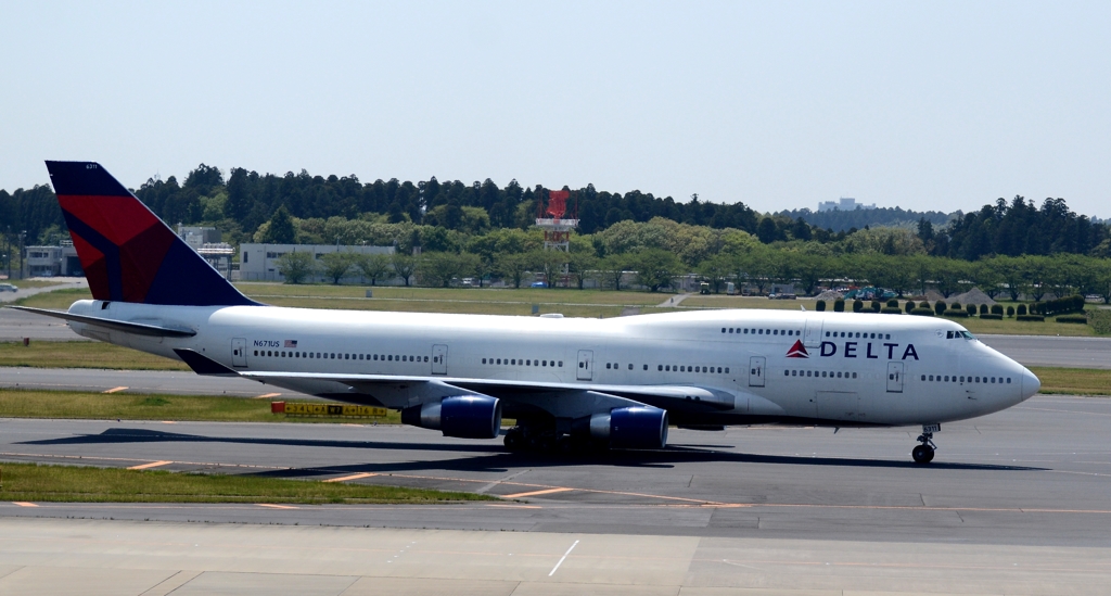 出発（51）Delta 747-400　　
