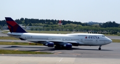 出発（51）Delta 747-400　　