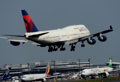 DELTA 747-400 着陸　