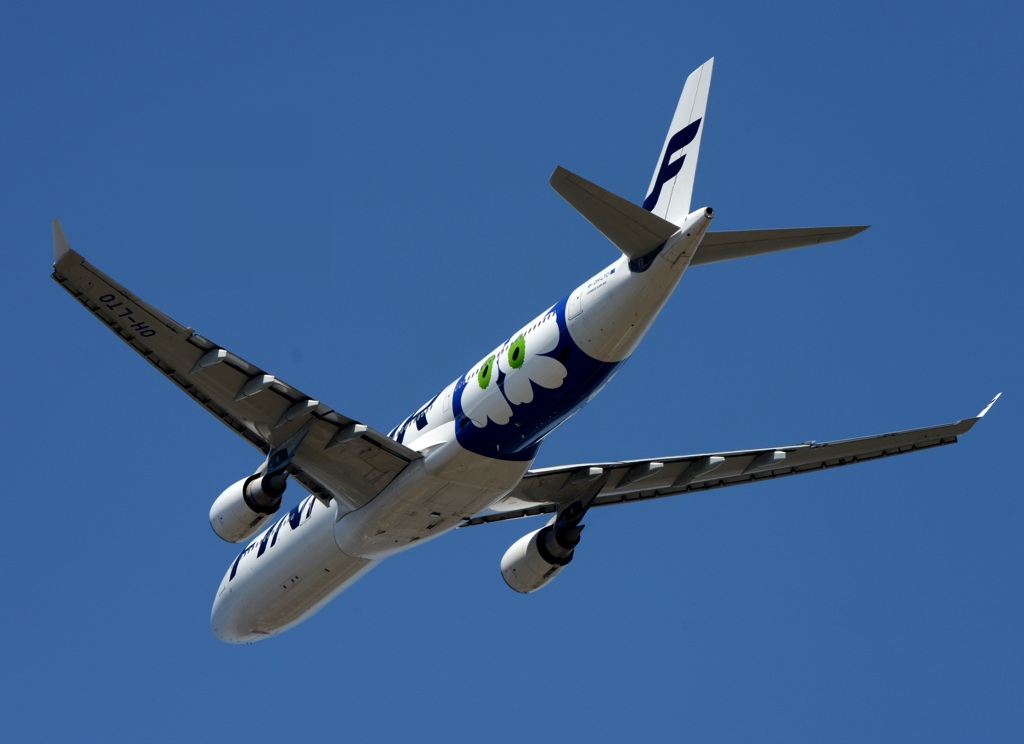 FINNER A330-302 出発