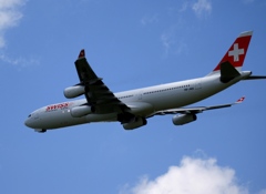離陸　Swiss A340-313