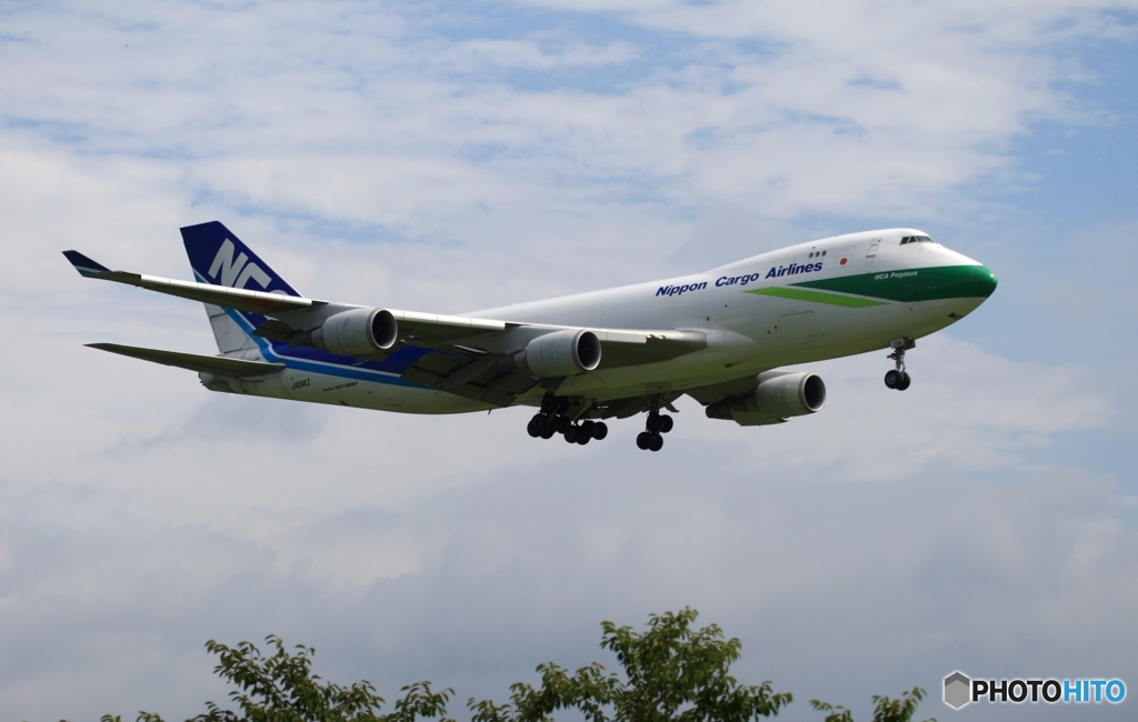 NCA 747-400F 着陸　
