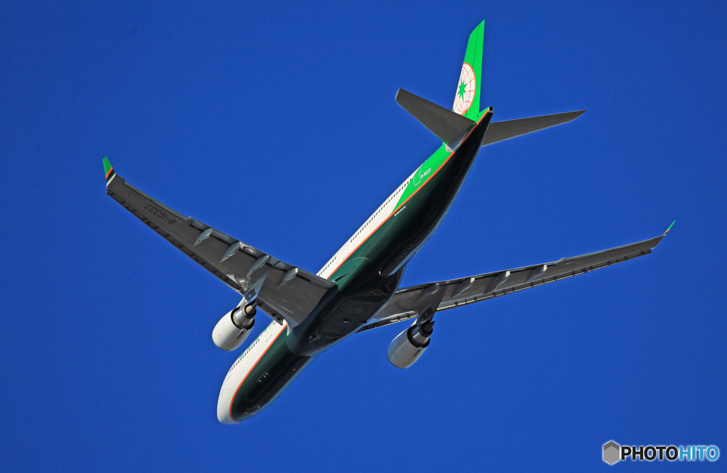「青い空」が一番 EVA A330-302 B-16337飛び立ち