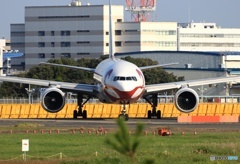 Air China 777-2J6 B-2060 出発 