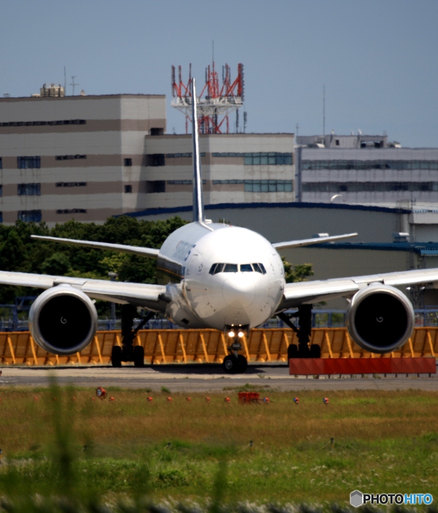 離陸　Austrian 777-2Z9