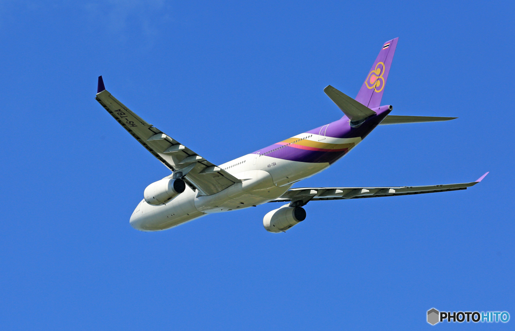 「青い空」 Thai A330-343 HS-TBA